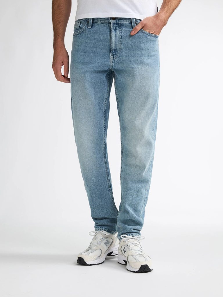 PETROL Timber Tapered Denim Jeans Escorpión I Light Stone